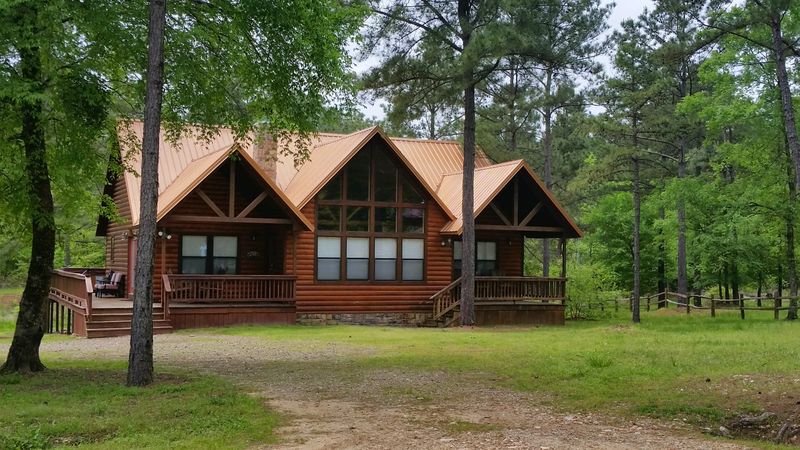 Luxury Cabin Rentals: Where Comfort Meets Nature