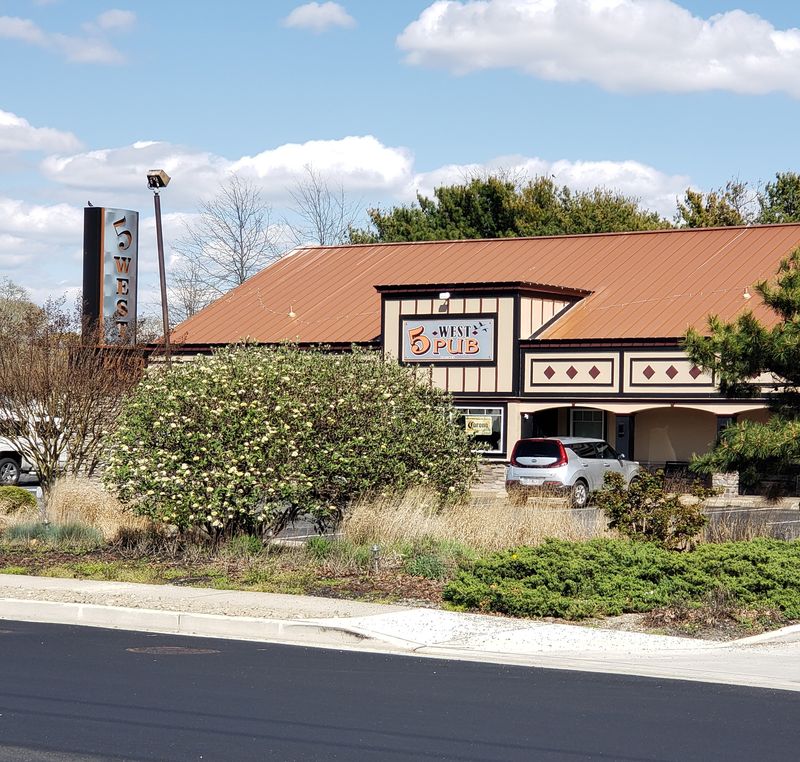 5 West Pub – 3729 Bayshore Rd, North Cape May, NJ 08204