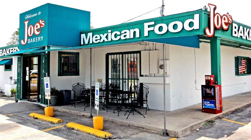 Joe's Bakery & Coffee Shop, Texas