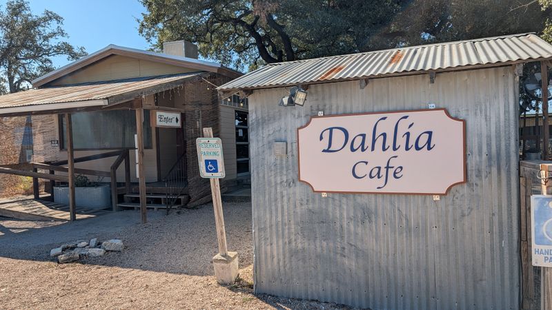 Dahlia Cafe