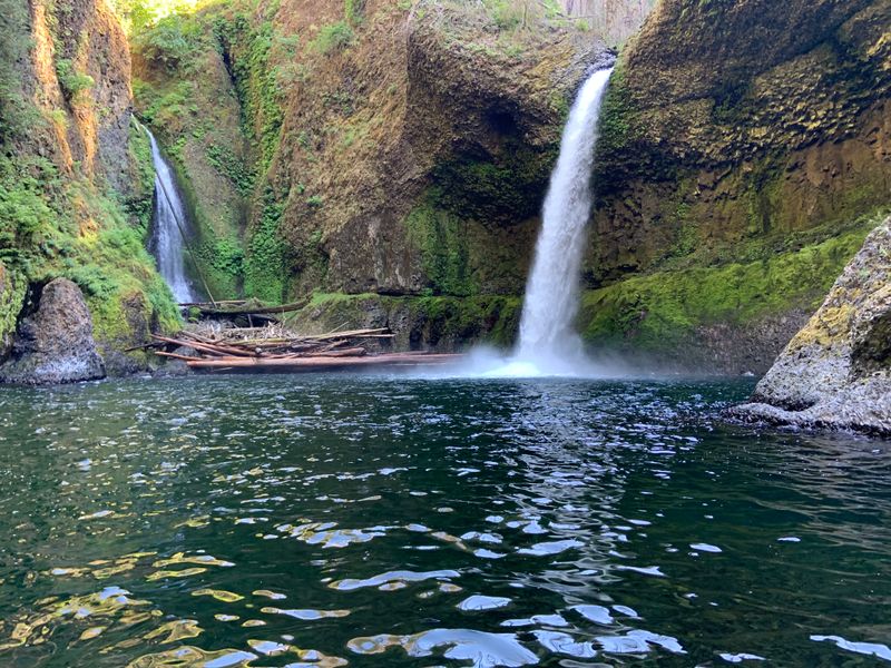 Metlako Falls (Columbia River Gorge)