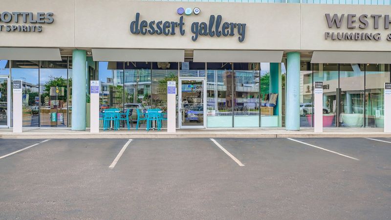 Dessert Gallery Bakery & Cafe