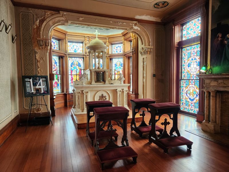 The Prayer Room's Peaceful Beauty