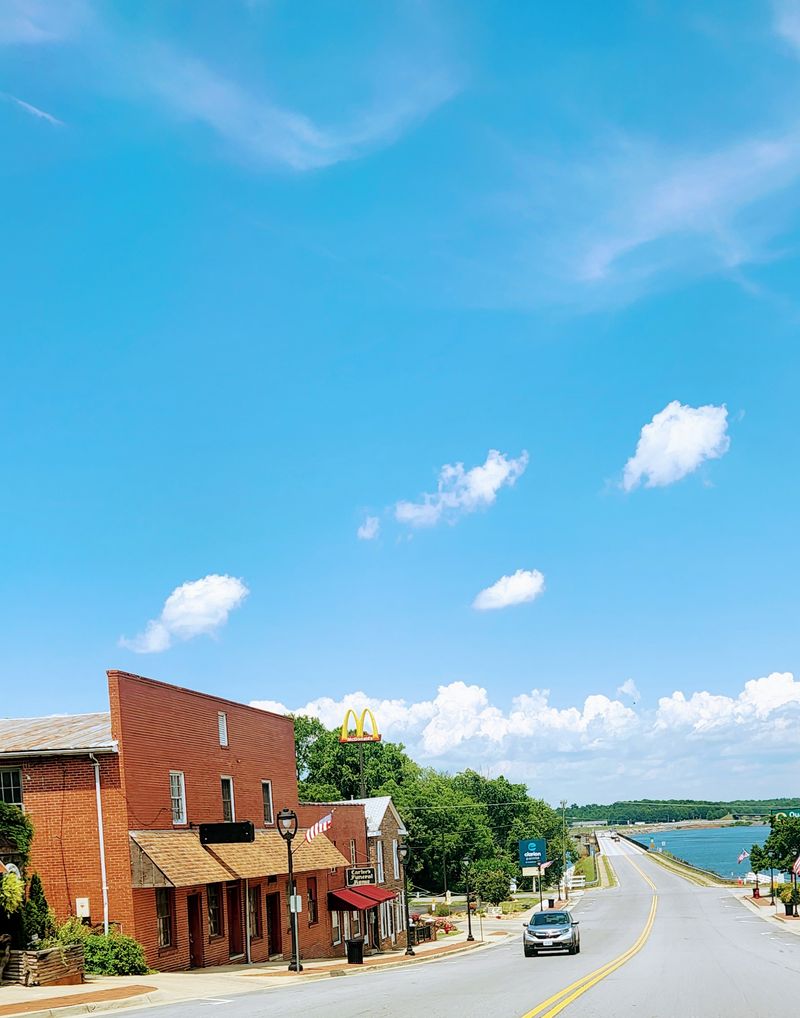 Tobacco Warehouses Dominated Downtown Commerce