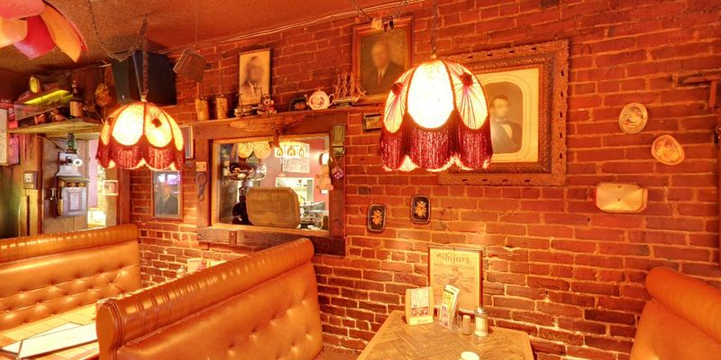 Entertainment Options Beyond Your Plate