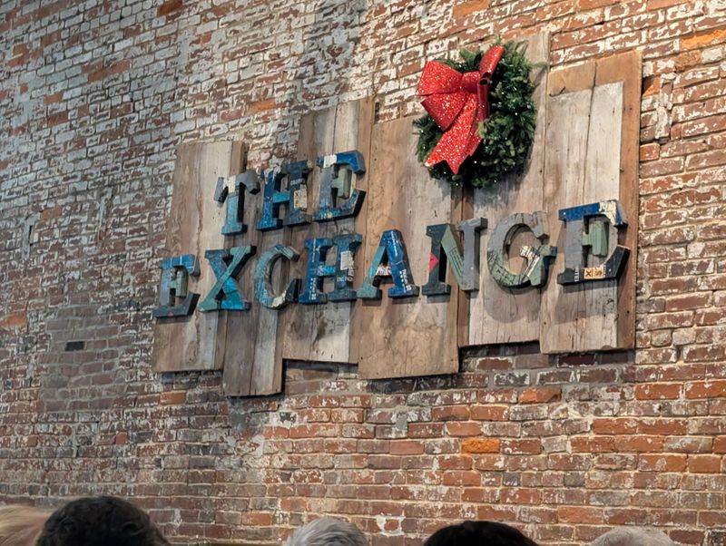 A Social, Lively Dining Room