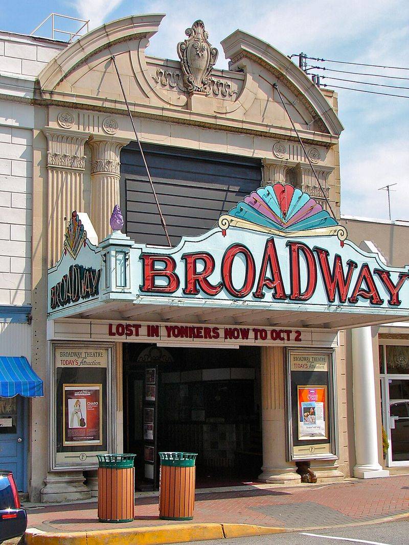 Safe Neighborhoods Where Kids Still Play Outside