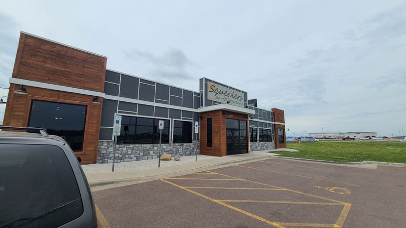 Squealer's Smoke Shack Bar & Grill