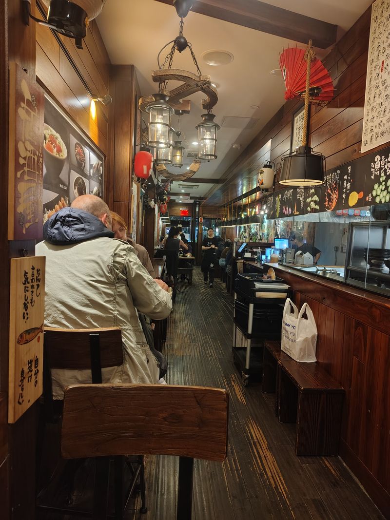 An Atmosphere Steeped in Japanese Pop Culture