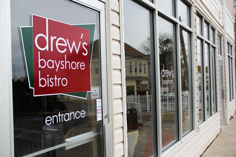 Drew's Bayshore Bistro