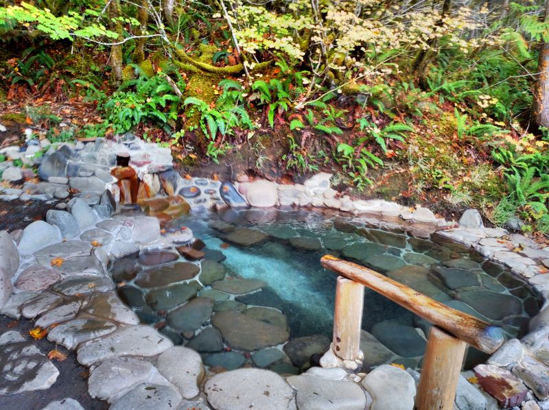 Breitenbush Hot Springs