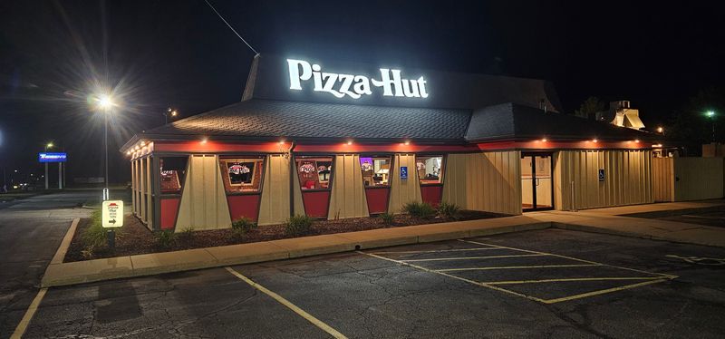 Pizza Hut