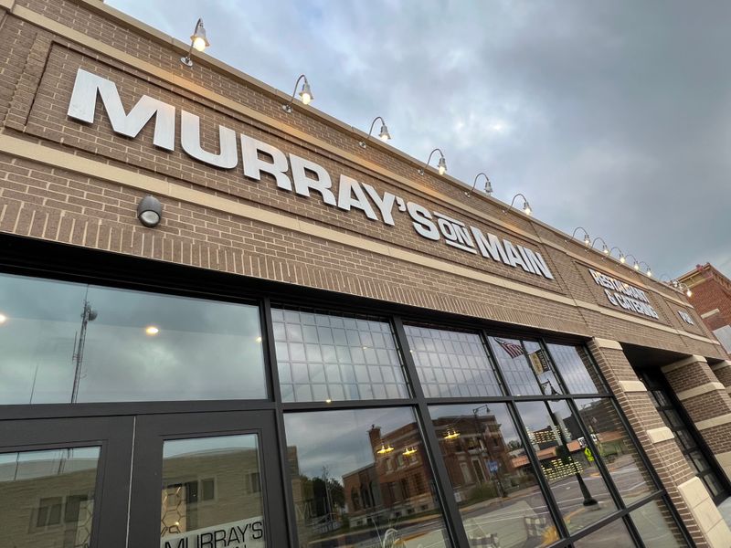 Murray's On Main