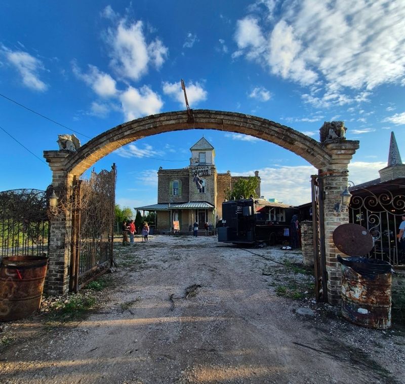 Toluca Ranch Haunted House, Elgin