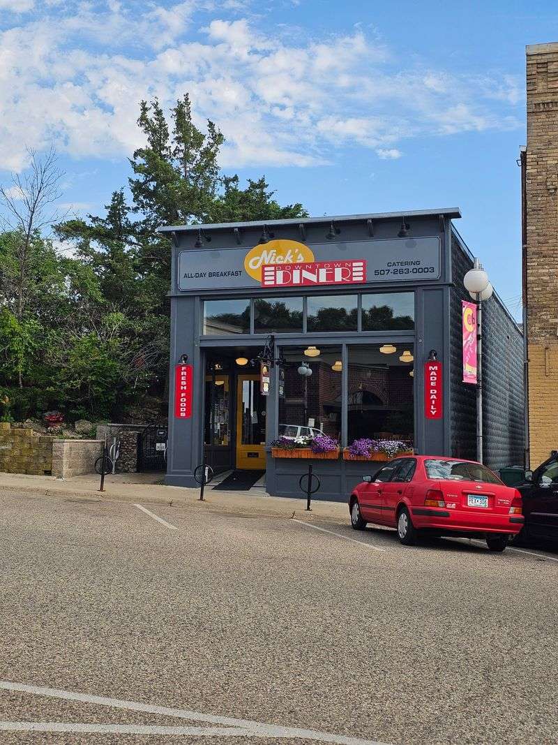 Day One Afternoon: Nicks Downtown Diner And Mill Town Walk