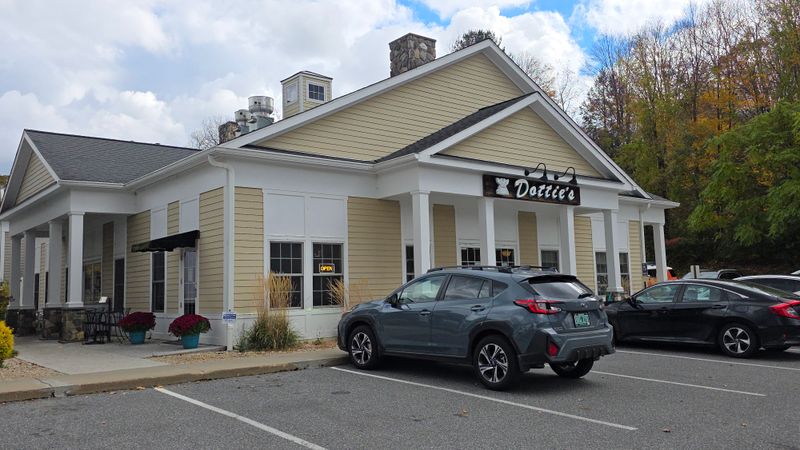 Dottie’s Diner, Small Town Find