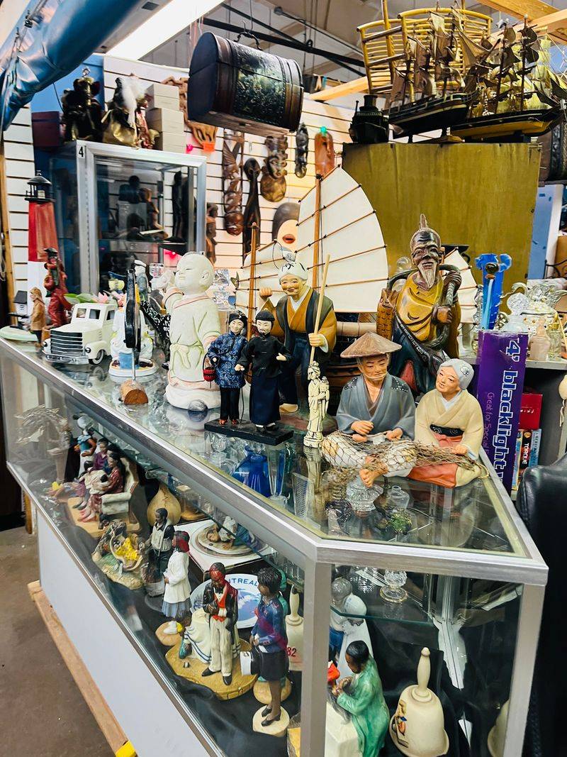 Friendly Vendors Who Love to Chat