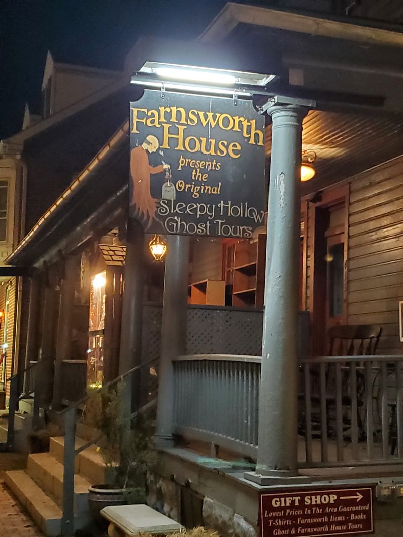 How Old Buildings Behave After Dark