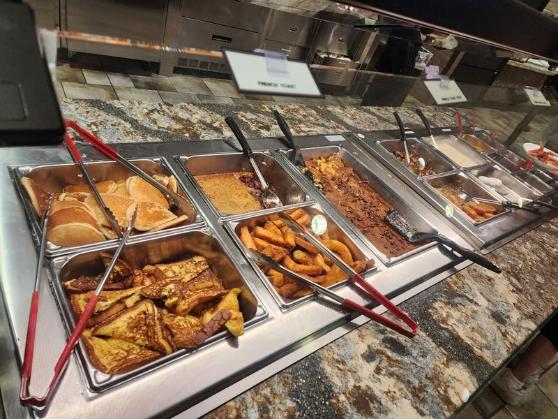 Massive Selection of Pennsylvania Dutch Comfort Foods