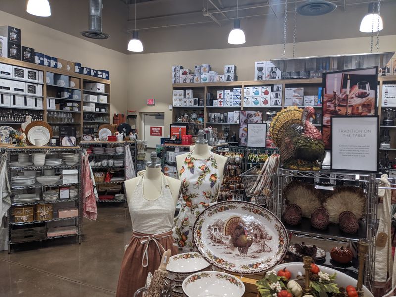 Classen Curve Vintage Market