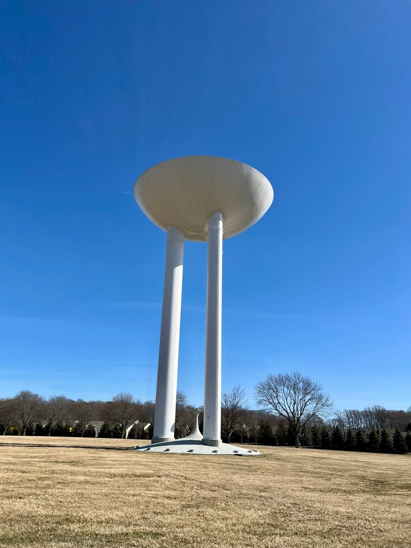 Holmdel Bell Labs: Space Age Pride and Transistor Dreams