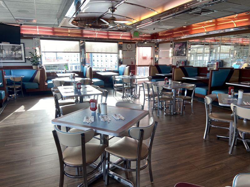 Broadway Diner