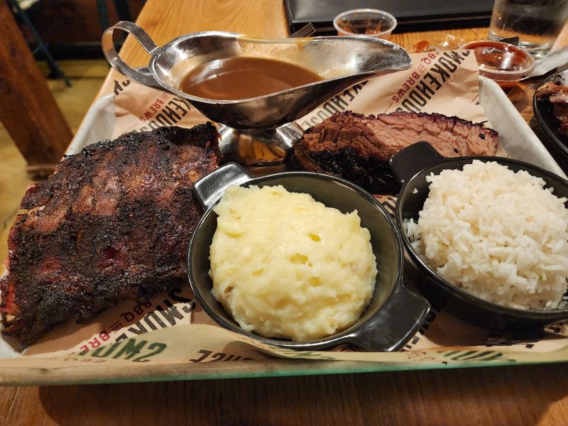 Plain & Fancy Restaurant