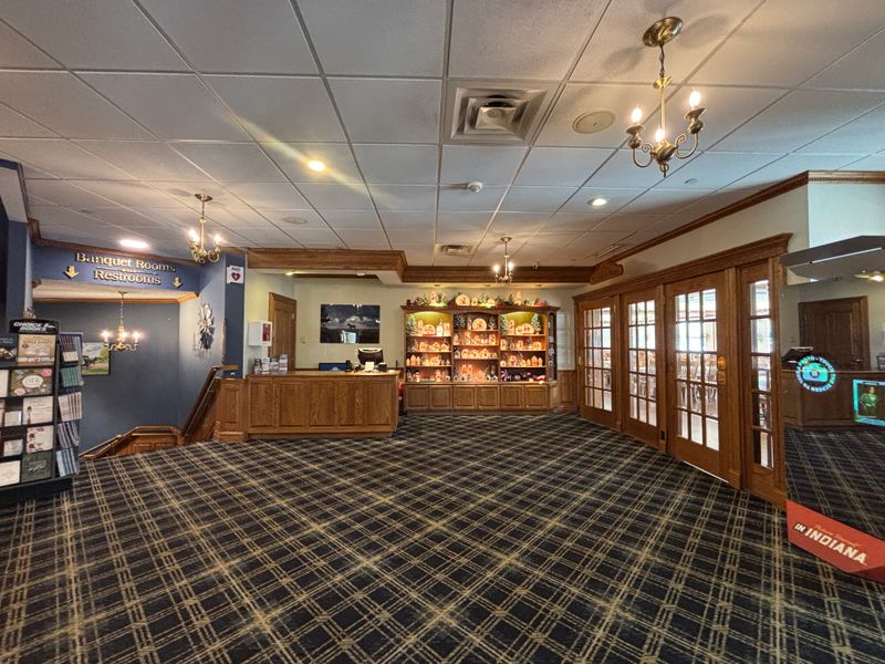 Blue Gate Restaurant & Bakery