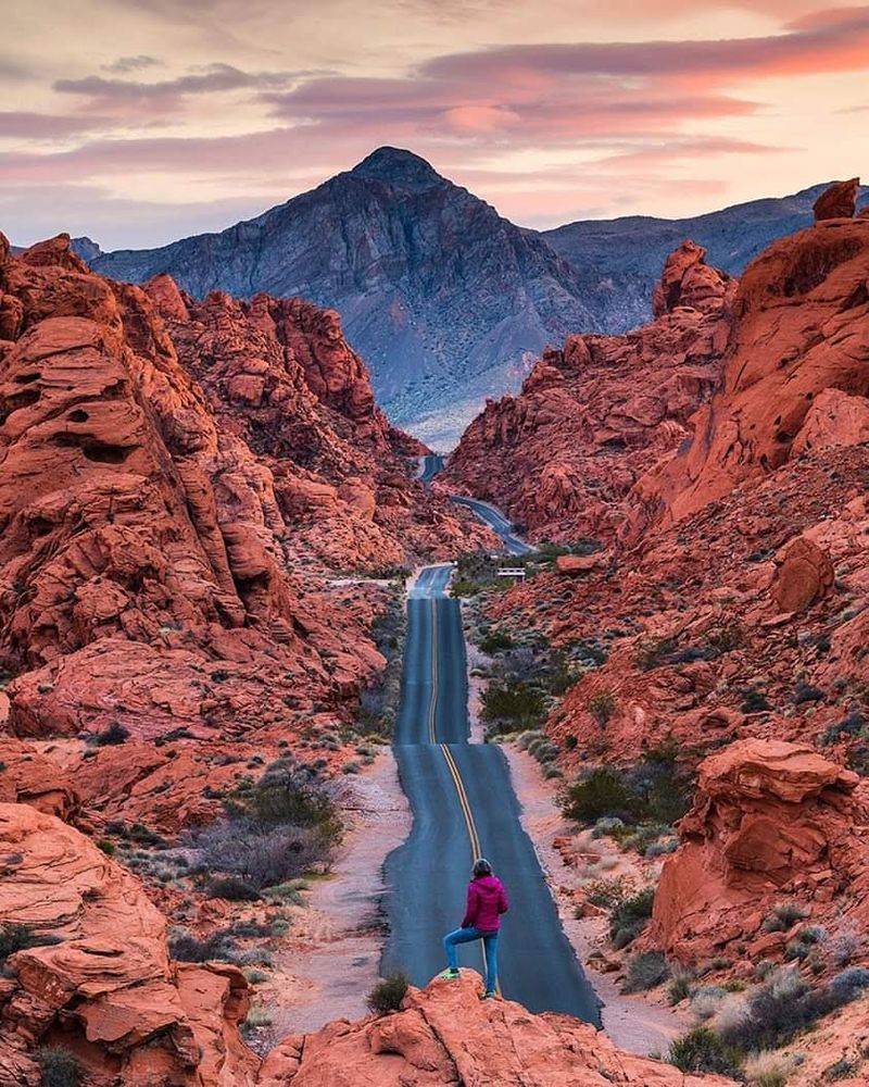 Valley Of Fire Roadside Pullouts