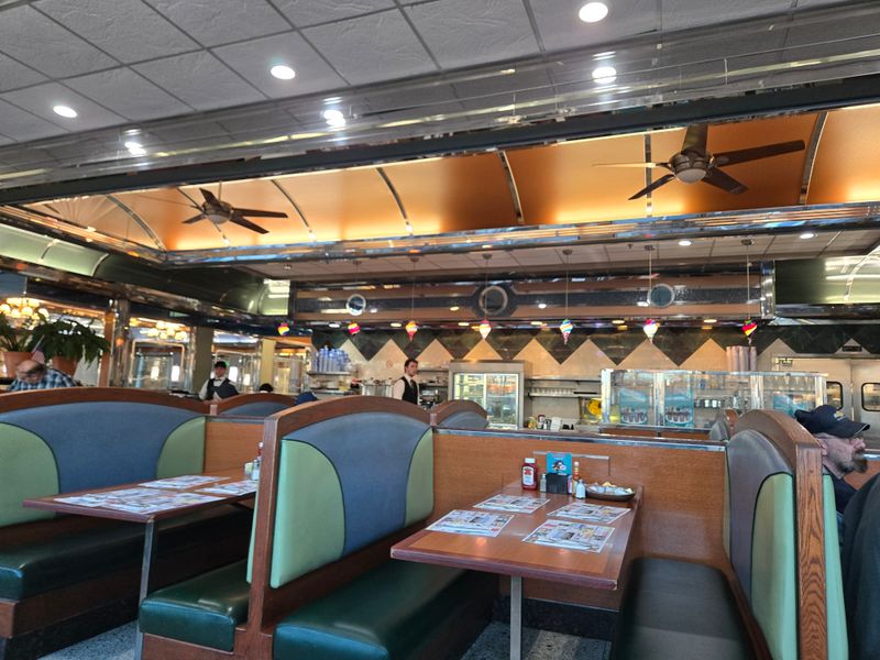 Nautilus Diner