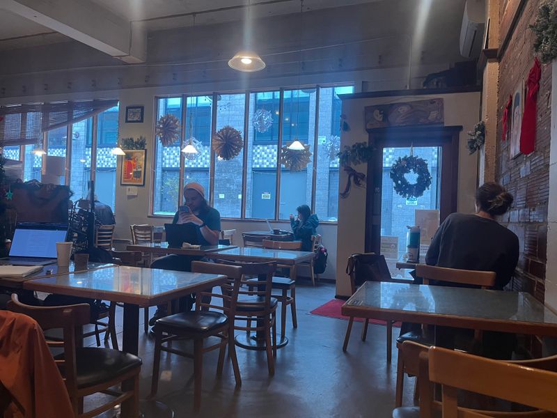 Comfortable Seating and Welcoming Atmosphere for Extended Stays