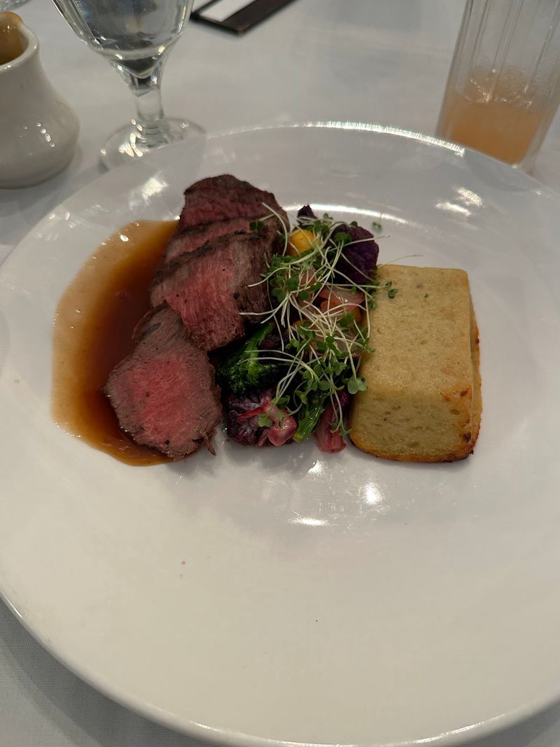 Seasonal Menu Showcasing Chef's Creativity and Skill