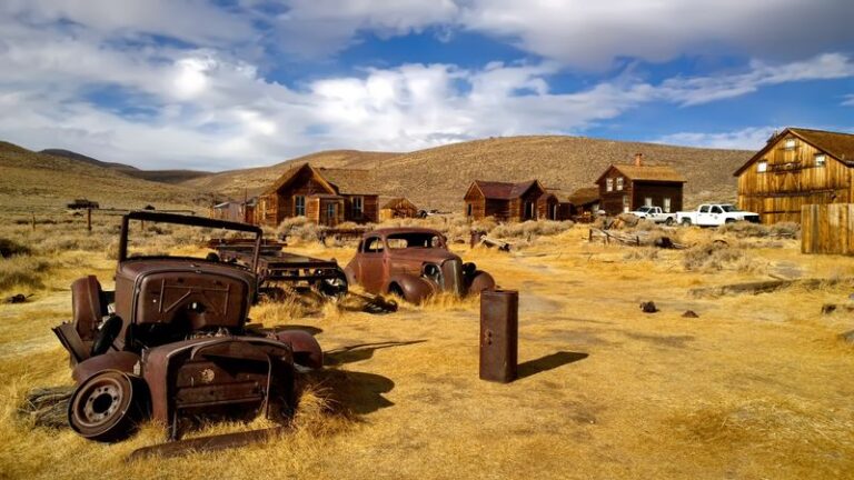 Explore California’s Forgotten Towns With These Eerie Road Adventures