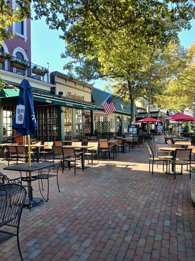 Indoor and Outdoor Seating Options for Every Preference