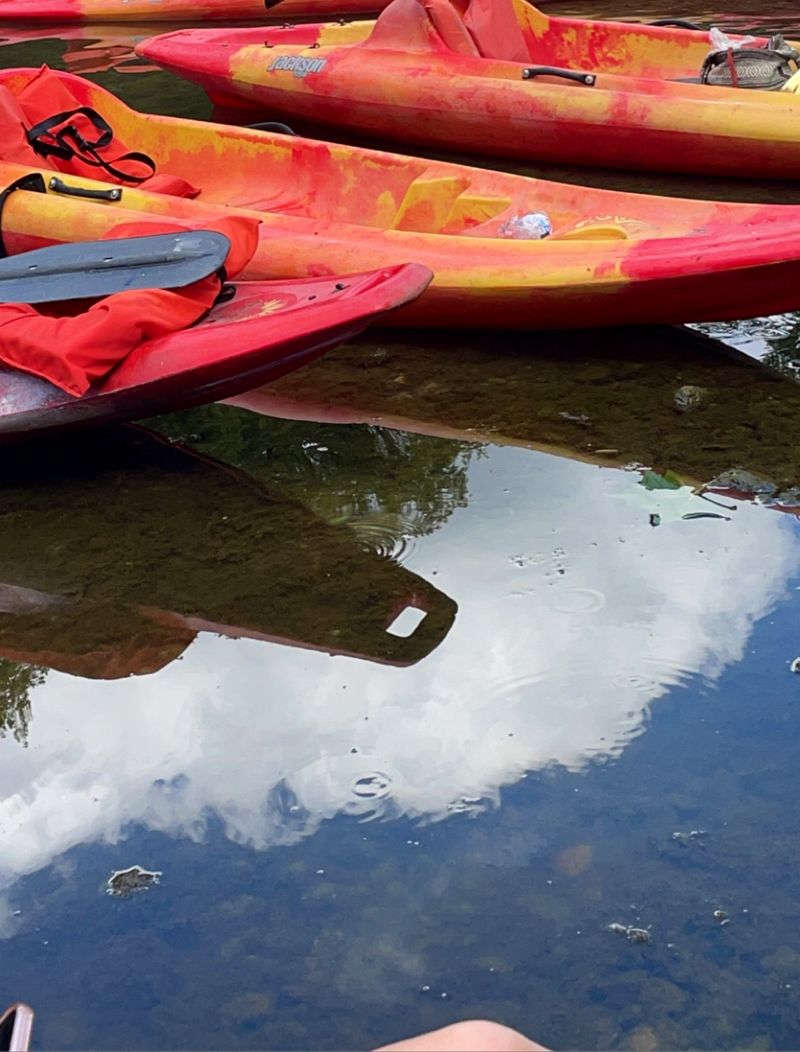 Active Community of Paddlers Provides Support and Camaraderie