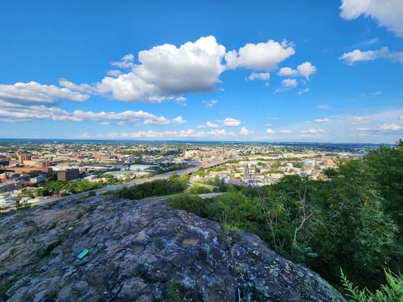 Access to Garret Mountain Hiking Trails