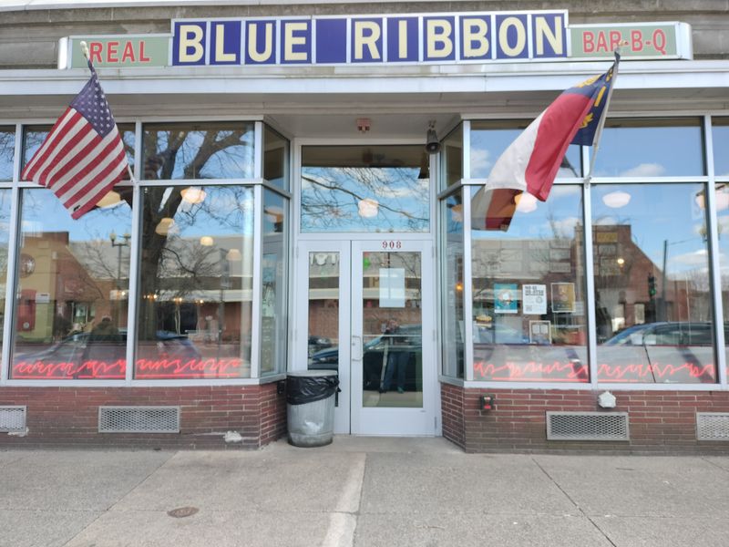 Blue Ribbon BBQ, Arlington and West Newton