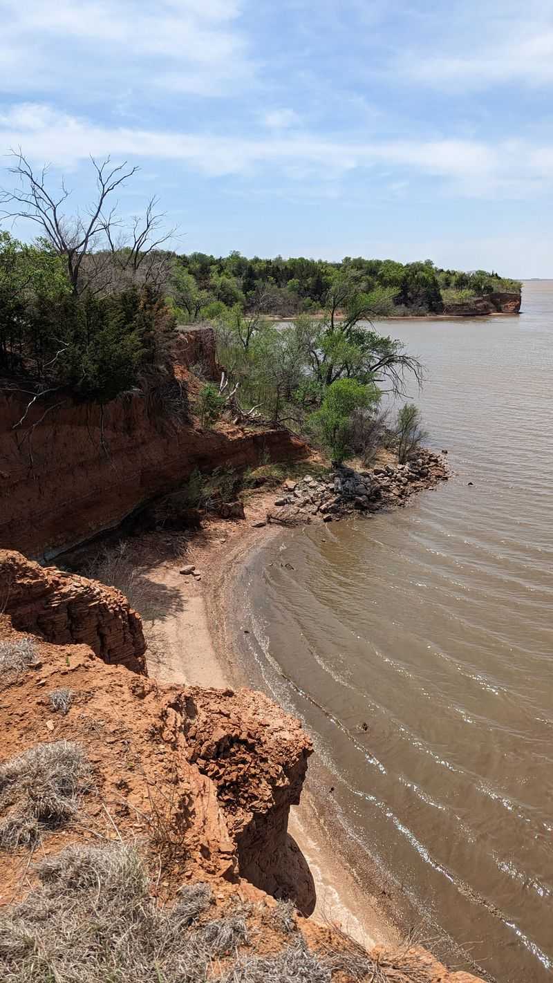 Trails Wind Through Surprisingly Diverse Terrain
