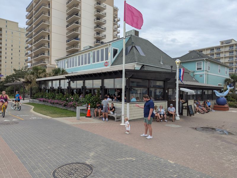 Comfortable Bar Area For Casual Dining