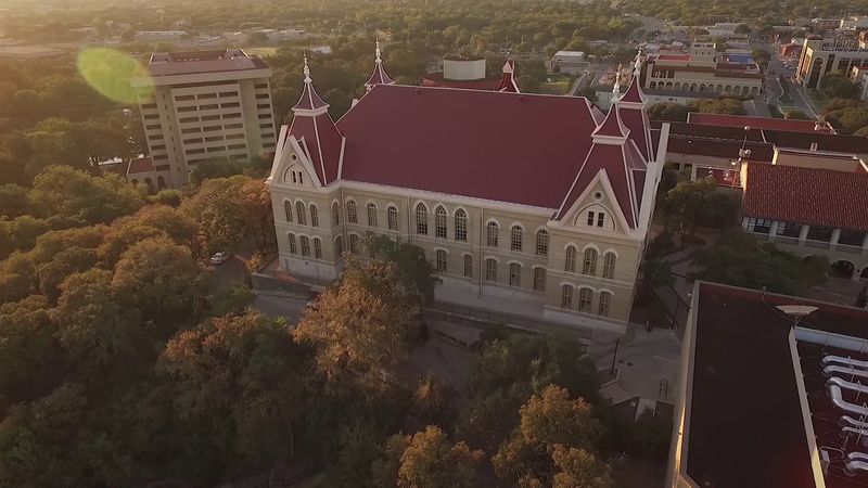 A College-Town Energy Without Big-City Prices