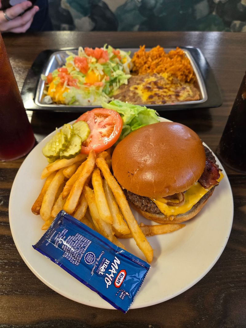 Comfort Food That Keeps Folks Talking