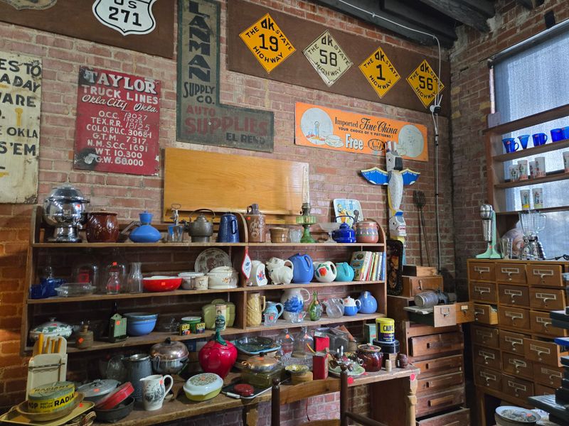 An Antique Shop Connection Adds Extra Charm