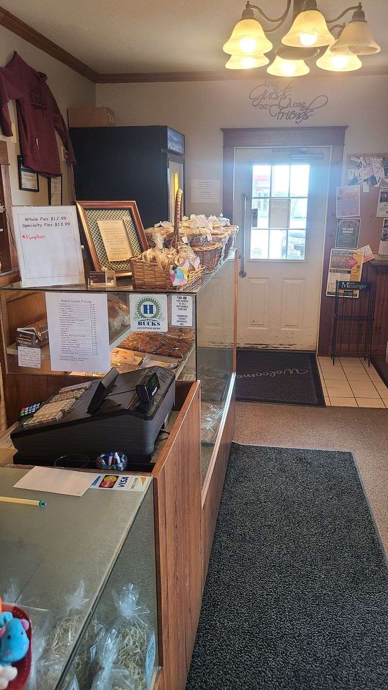 Simple Interiors That Match The Food