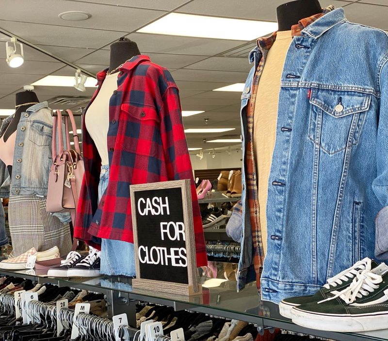 Sell Your Closet Cleanout for Cash