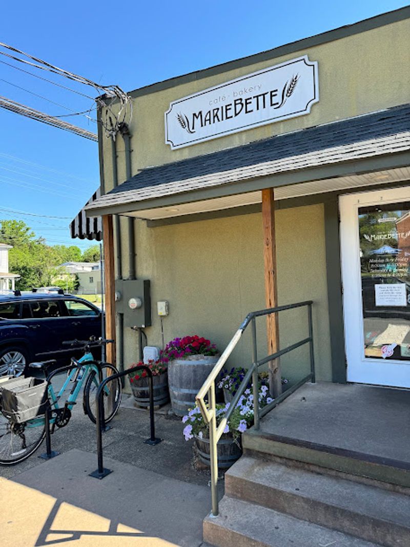 Beyond the Croissant: Exploring the Artisanal Bread Program at MarieBette
