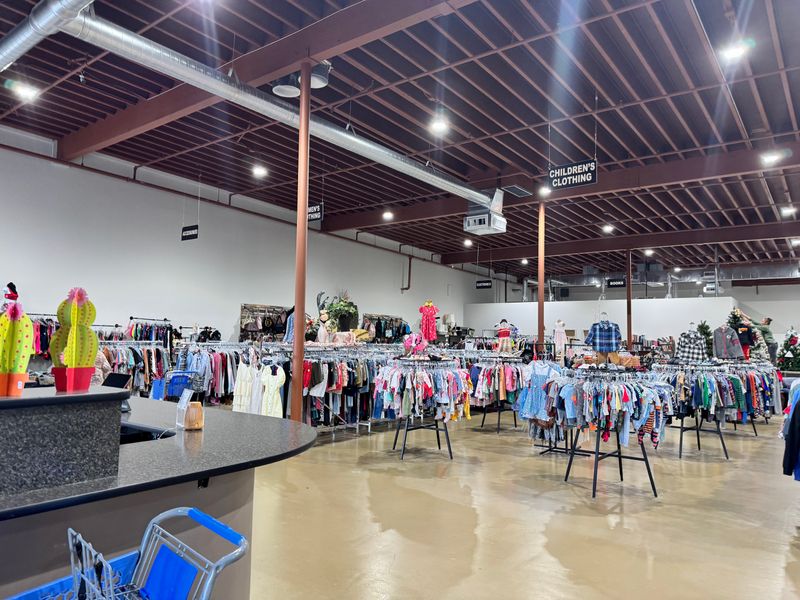 Color Tag Sales That Turn Shopping Into a Treasure Hunt