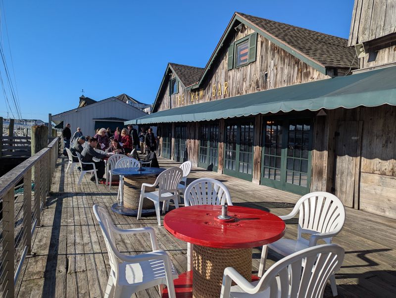 Multiple Dining Options to Suit Every Mood