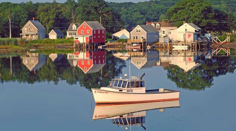 Coastal Caroling Tradition