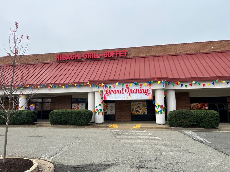 Hibachi Grill & Supreme Buffet in Richmond
