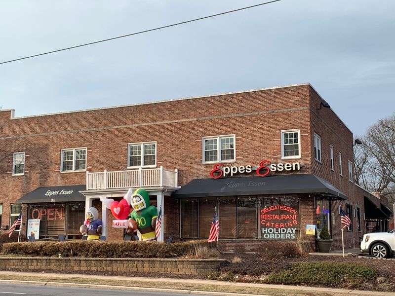 Eppes Essen Deli & Restaurant